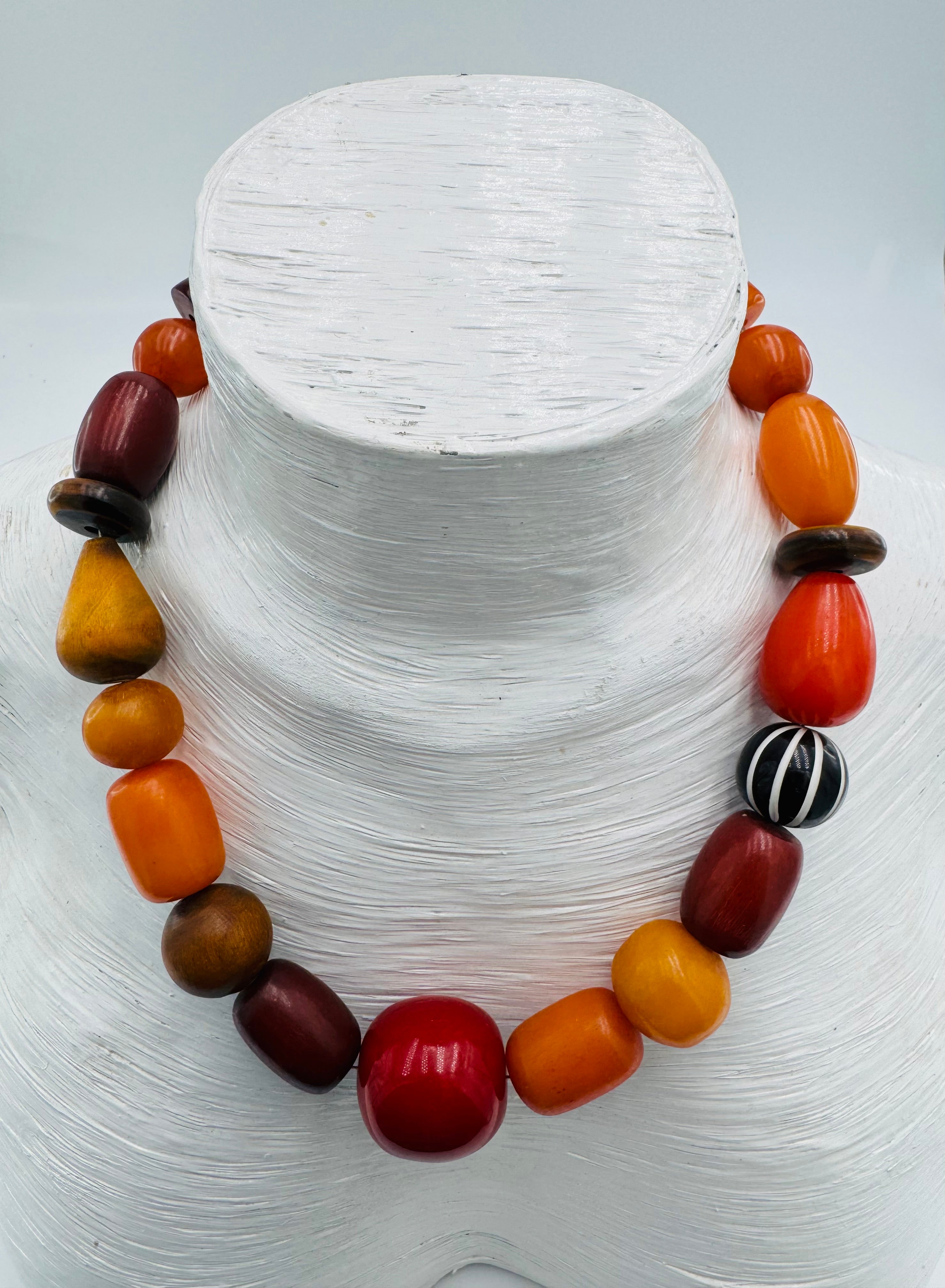 Kette aus Resin Mix