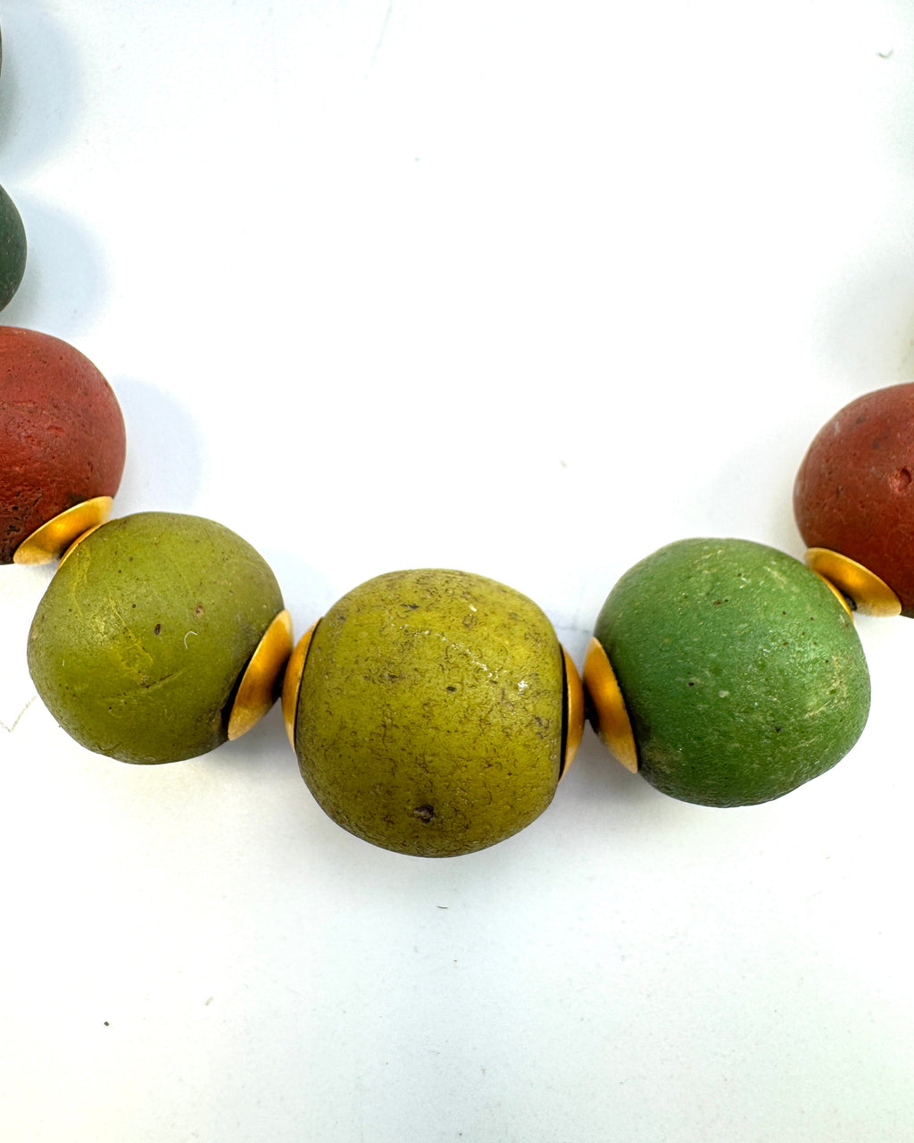 KETTE AUS ANTIKEN JATIM BEADS | 024