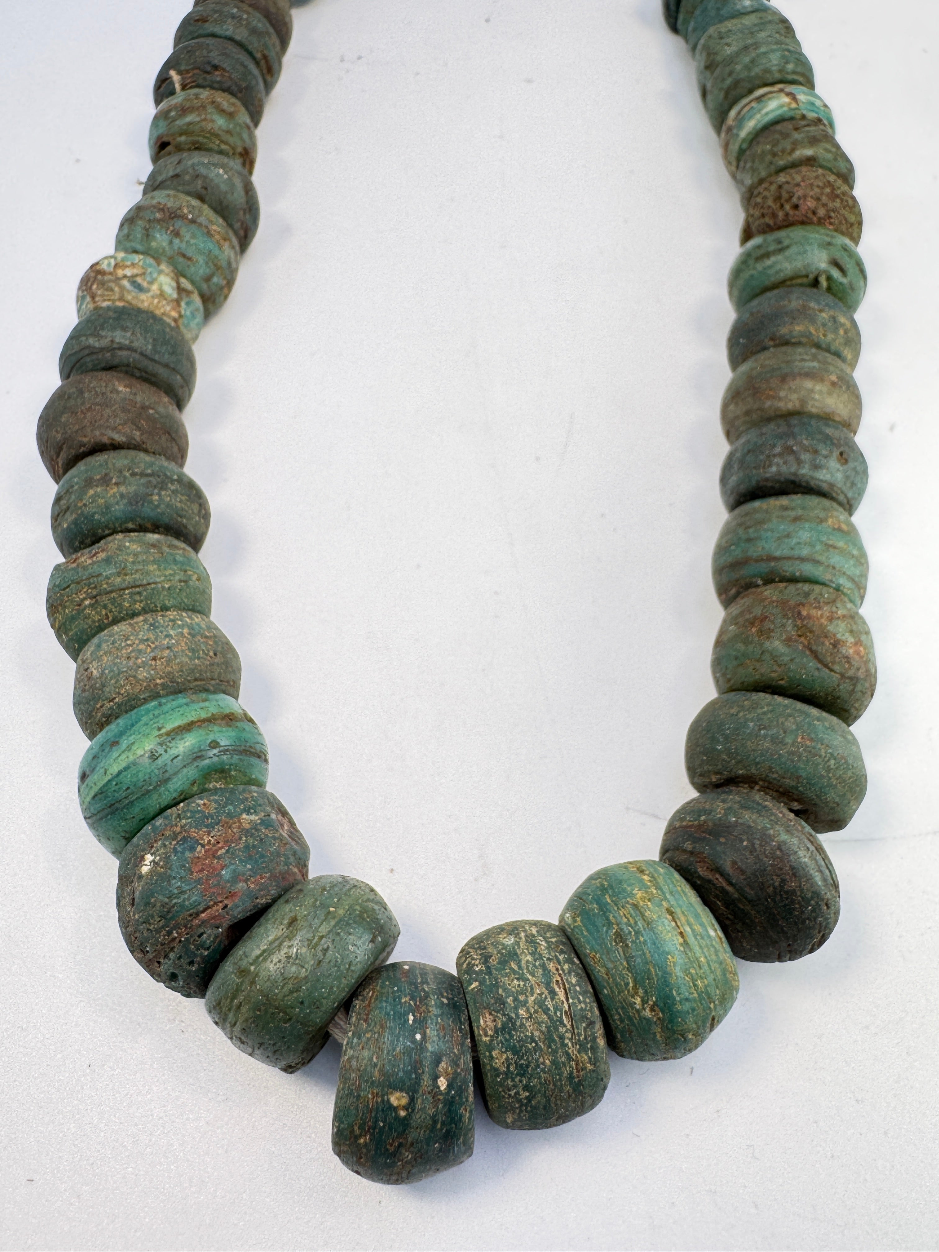 STRANG ALTE GLASPERLEN| HEBRON BEADS| 063