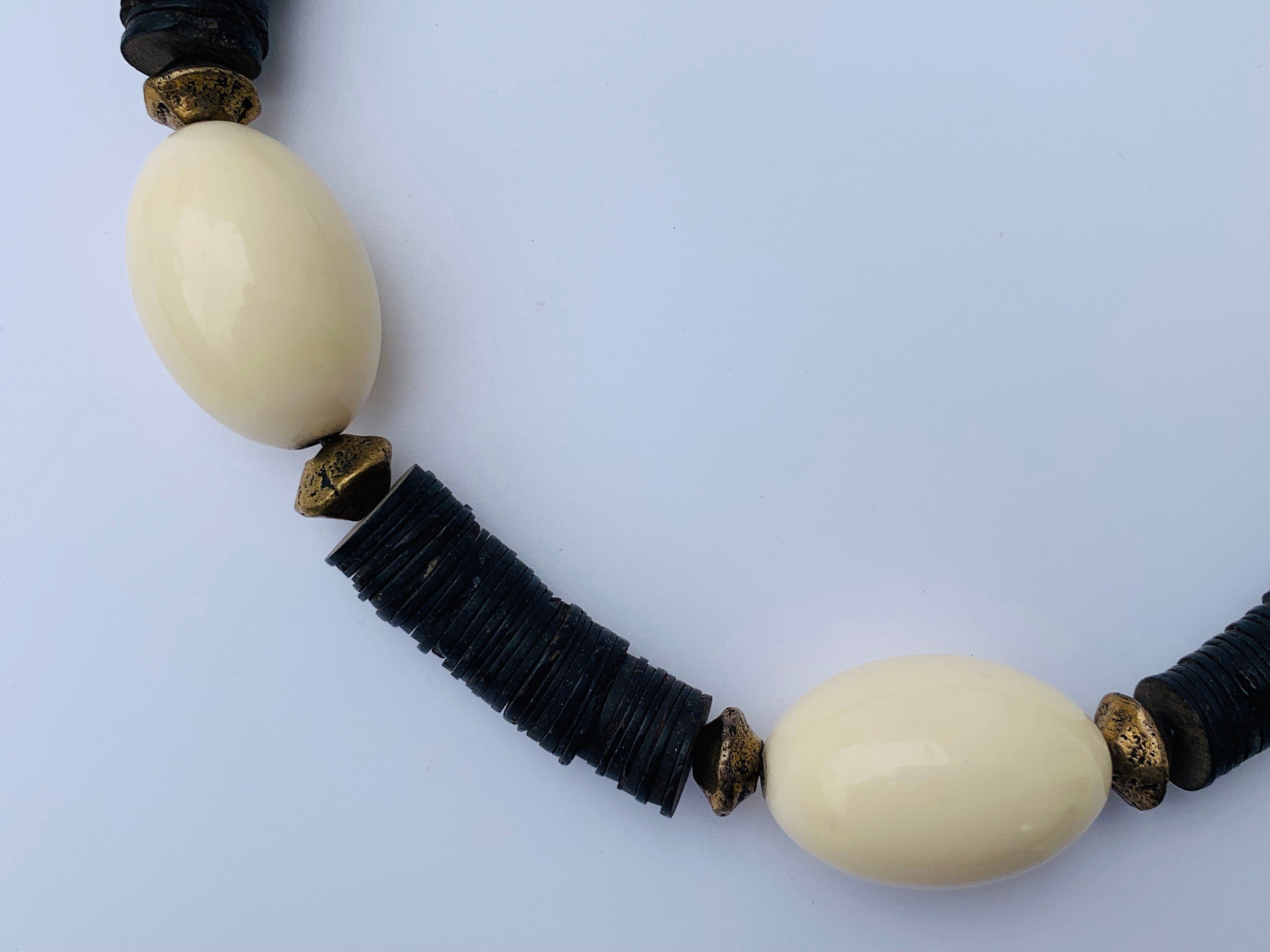 Kette Kokos Harz Coconut Resin Unique Necklace Tribal Beads Ethno Chic
