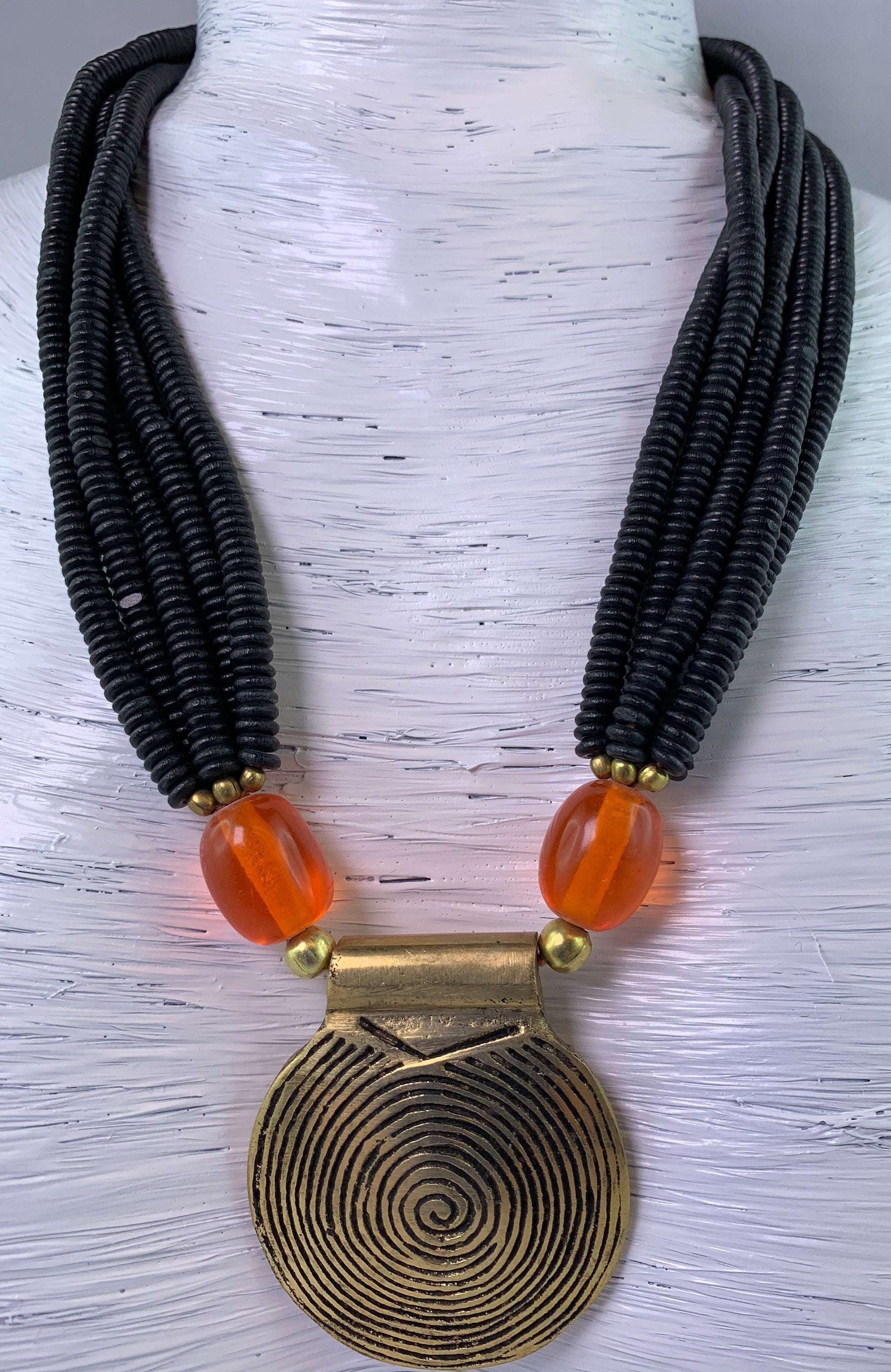 Halskette Beinperlen Harz Messing Ethno Chic Unique Necklace Tribal Beads