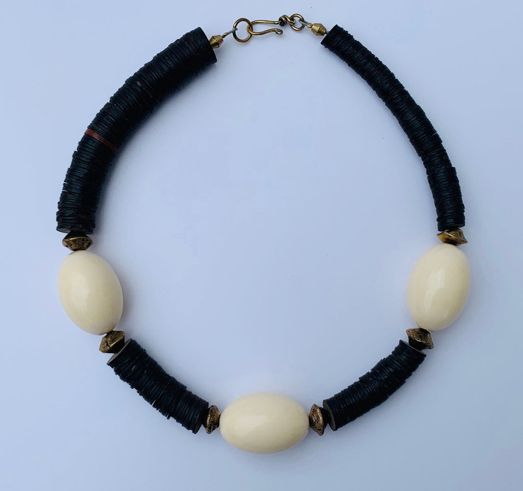 Kette Kokos Harz Coconut Resin Unique Necklace Tribal Beads Ethno Chic