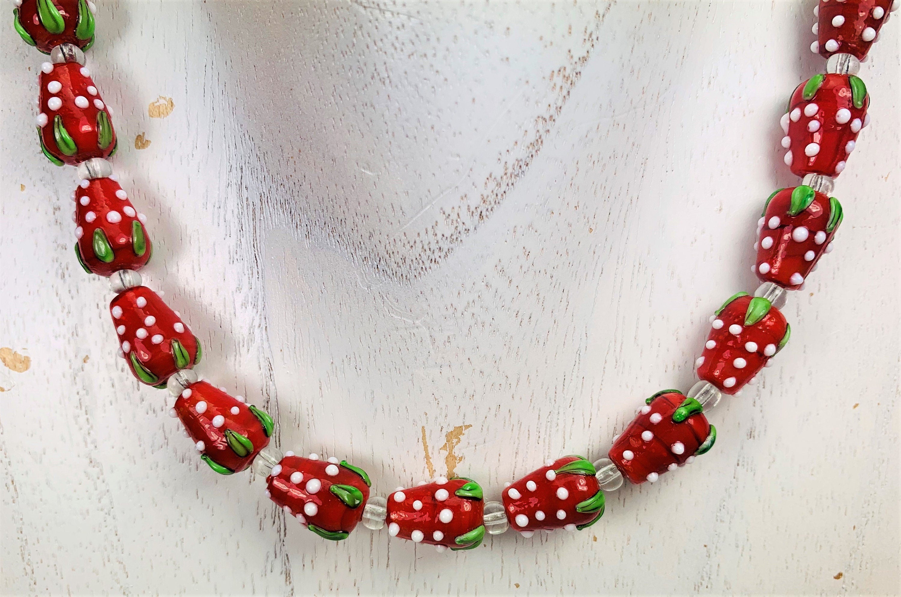 Kette Glasperlen Erdbeeren Glass Beads Handmade Unique Necklace