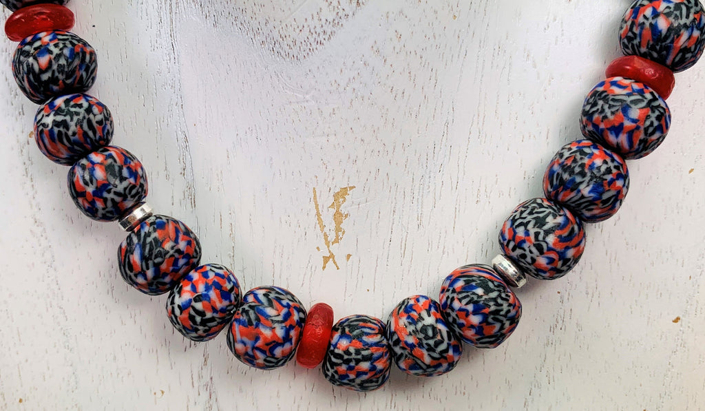 Kette Glasperlen Recycling Kroba Glass Ghana Tribal Beads Handmade Unique Necklace