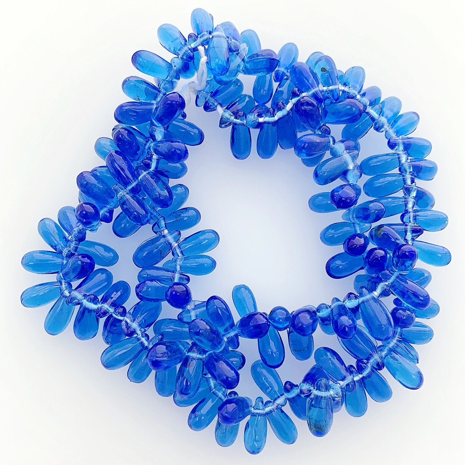 Böhmische Glasperlen | Tropfenform | Blau | Bohemian | Handgefertigt | Vintage | BeadsCompany  SN15