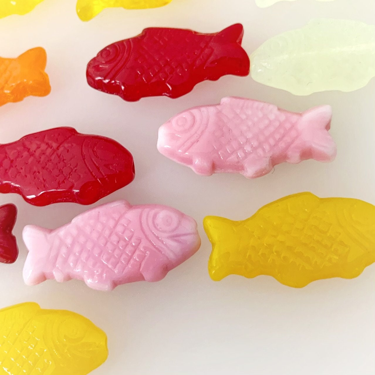 18 Böhmische Glasperlen | Fische | Bunter Mix | Bohemian | MN12 BeadsCompany